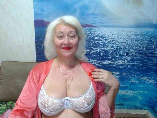 CaronCapella live female cam on bongacams