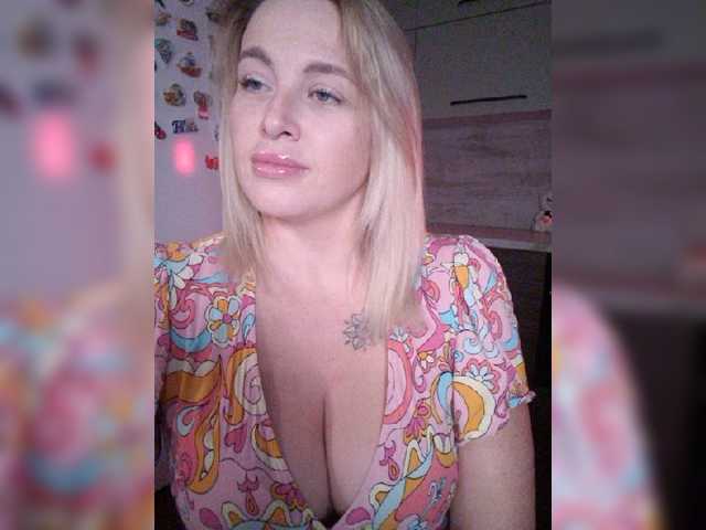 white-angel-1 live cam on BongaCams