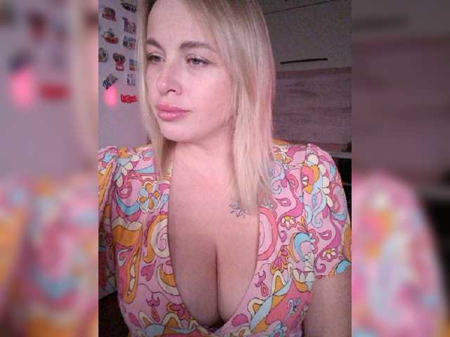 white-angel-1 live cam on BongaCams