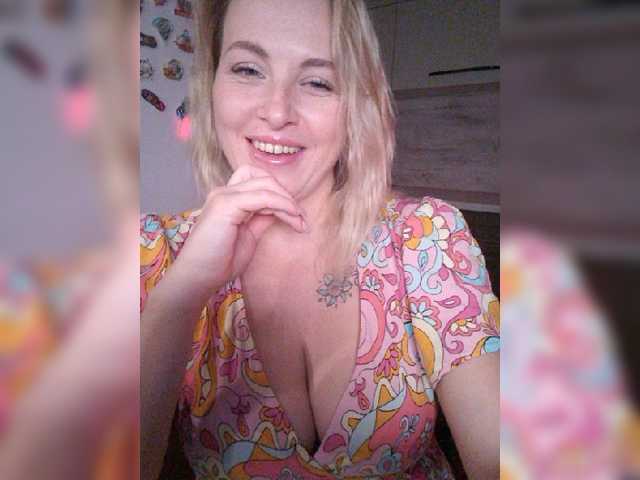 white-angel-1 live cam on BongaCams