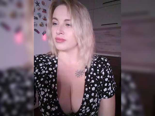 white-angel-1 live cam on BongaCams