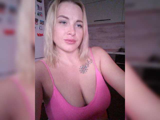 white-angel-1 live cam on BongaCams