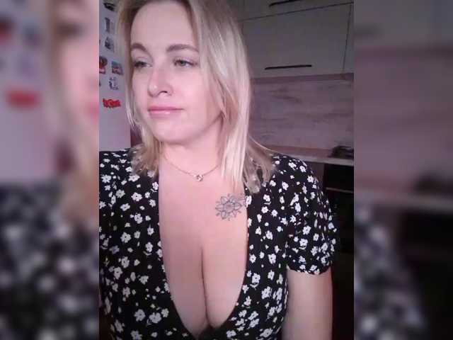 white-angel-1 live cam on BongaCams