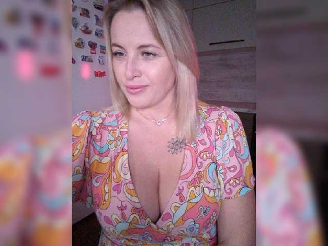 white-angel-1 live cam on BongaCams