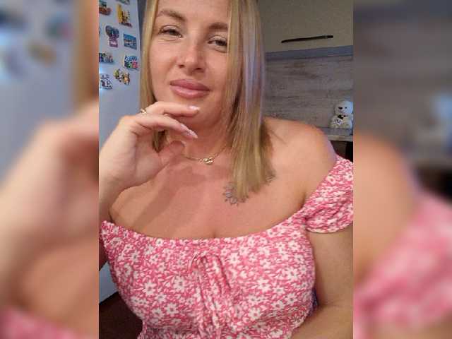 white-angel-1 live cam on BongaCams