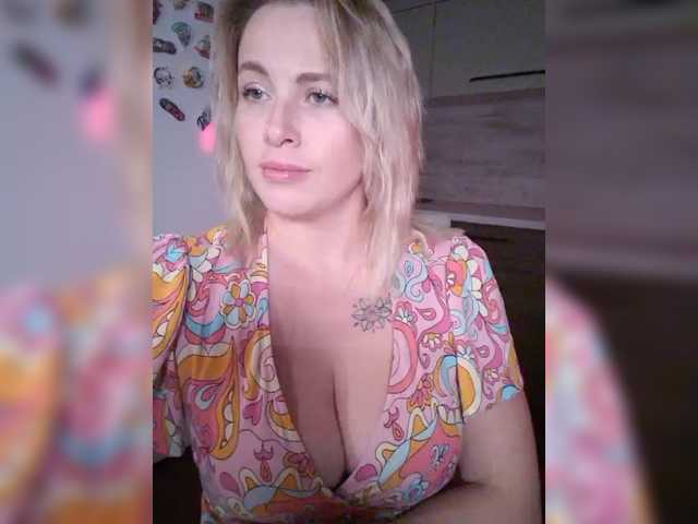 white-angel-1 live cam on BongaCams
