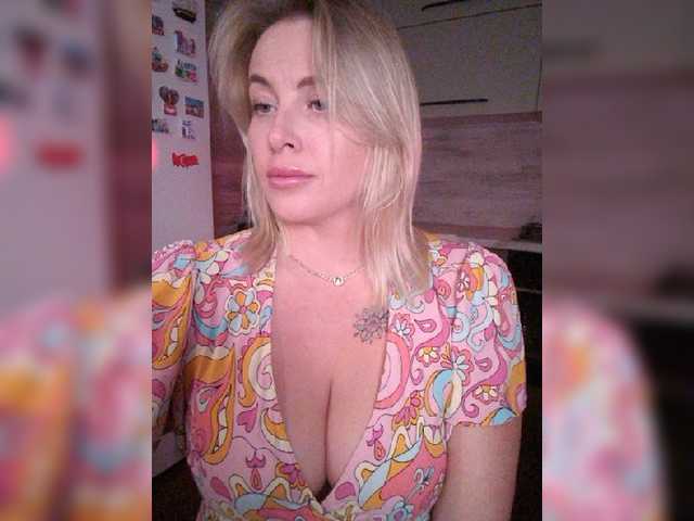 white-angel-1 live cam on BongaCams