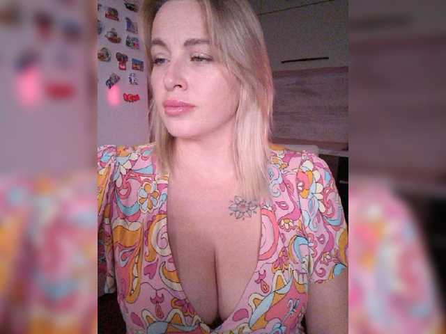 white-angel-1 live cam on BongaCams