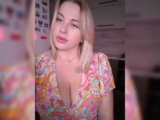 white-angel-1 live cam on BongaCams