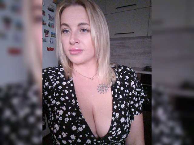 white-angel-1 live cam on BongaCams
