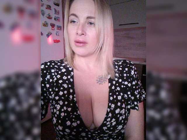 white-angel-1 live cam on BongaCams
