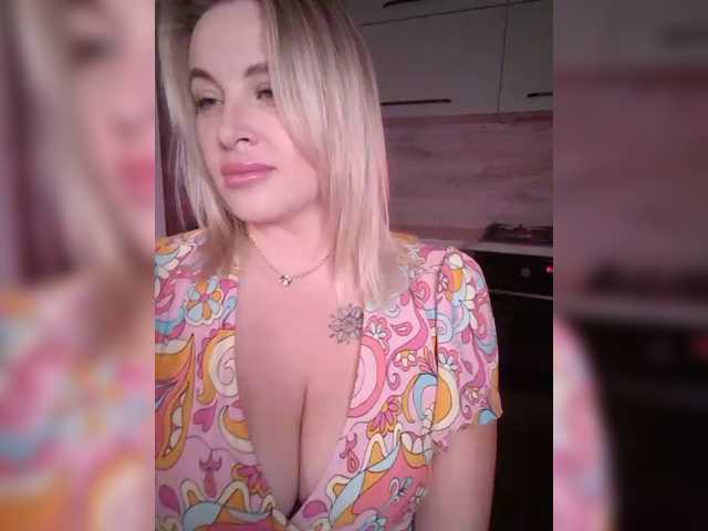 white-angel-1 live cam on BongaCams