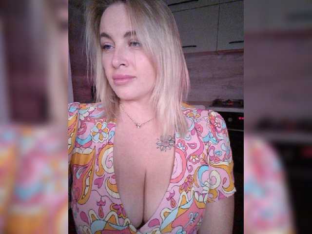 white-angel-1, live now on BongaCams