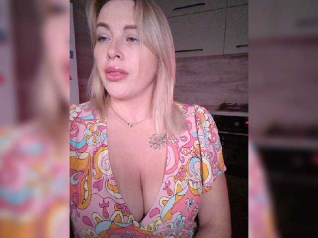 white-angel-1 live cam on BongaCams