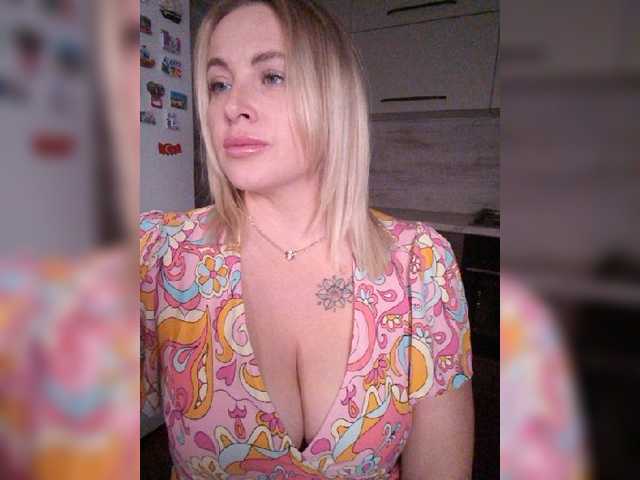 white-angel-1 live cam on BongaCams