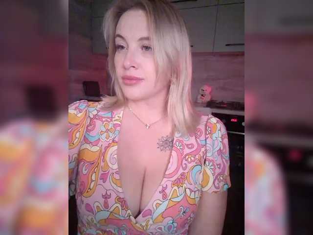 white-angel-1 live cam on BongaCams
