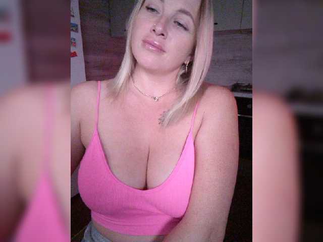 white-angel-1 live cam on BongaCams