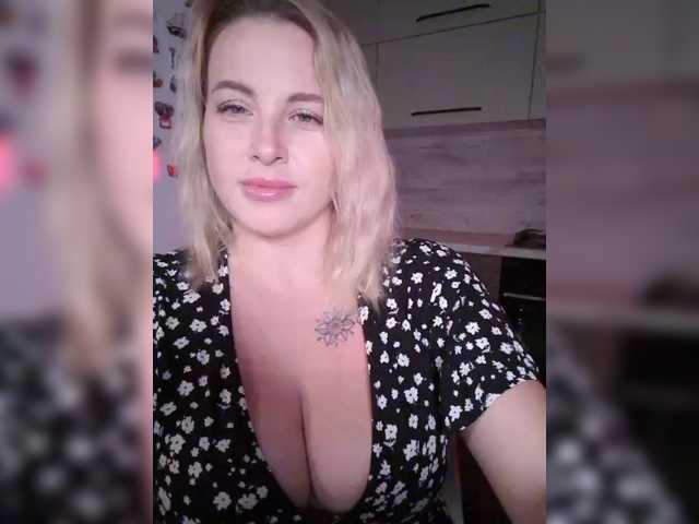 white-angel-1 live cam on BongaCams