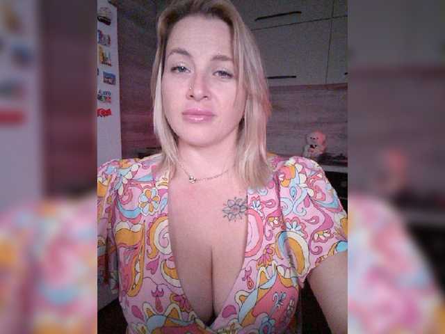 white-angel-1 live cam on BongaCams