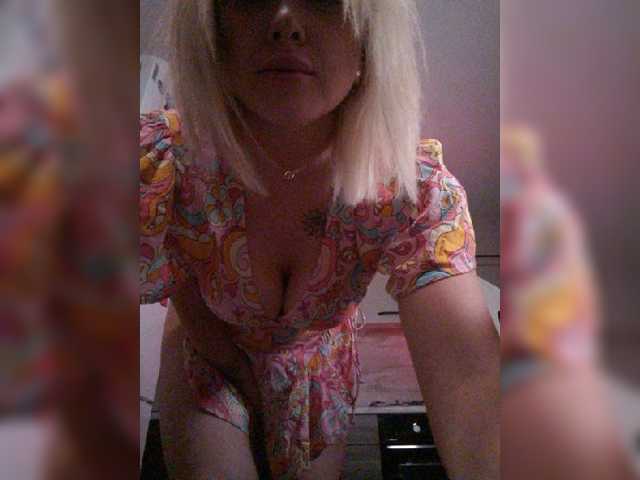 white-angel-1, en directo ahora en BongaCams
