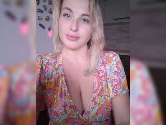 white-angel-1 live cam on BongaCams