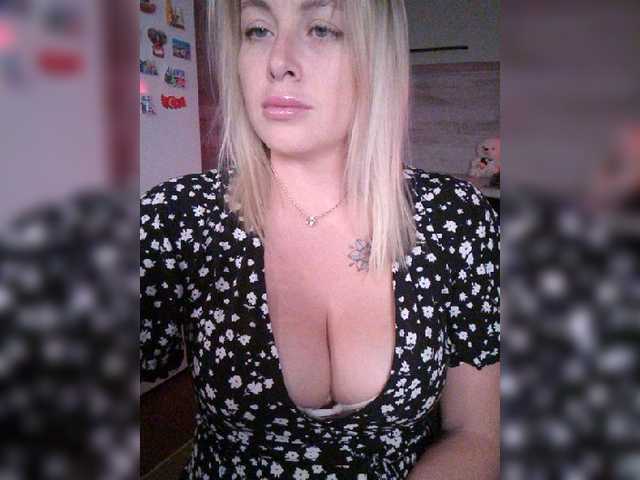 white-angel-1 live cam on BongaCams
