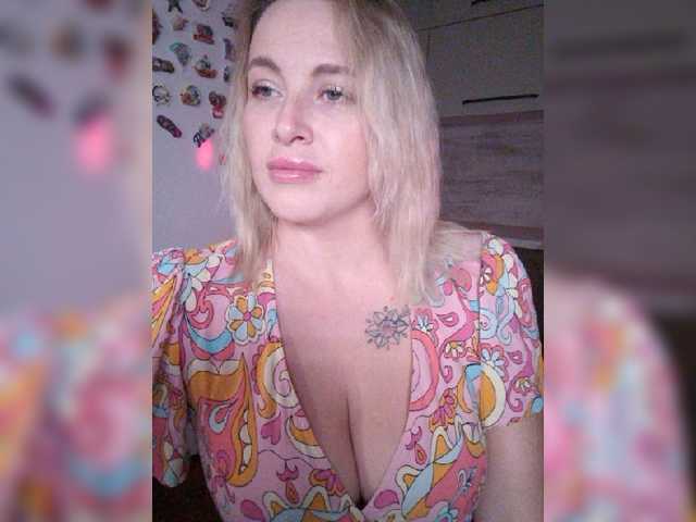 white-angel-1 live cam on BongaCams