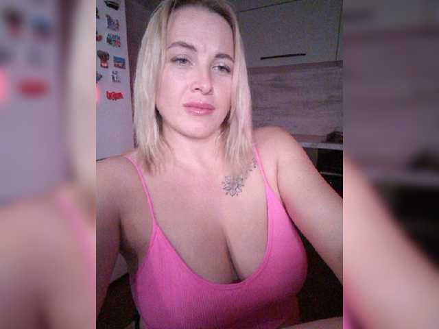 white-angel-1 live cam on BongaCams
