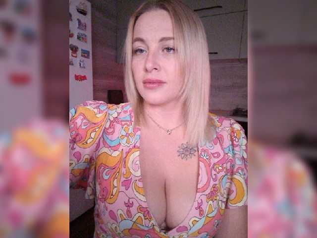 white-angel-1 live cam on BongaCams