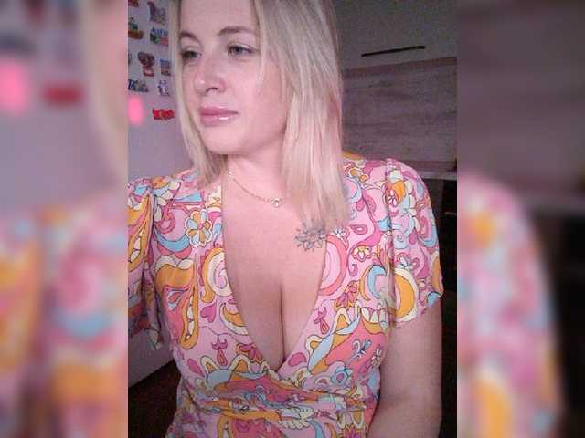 white-angel-1 live cam on BongaCams