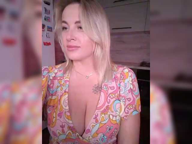 white-angel-1 live cam on BongaCams