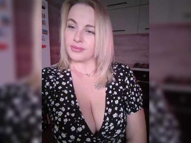 white-angel-1 live cam on BongaCams