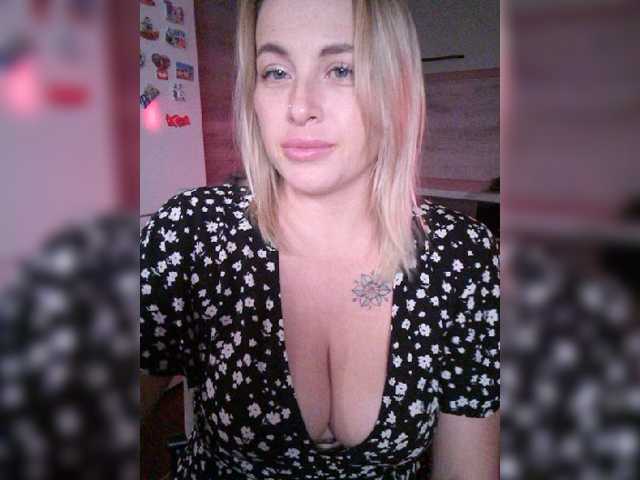 white-angel-1 live cam on BongaCams