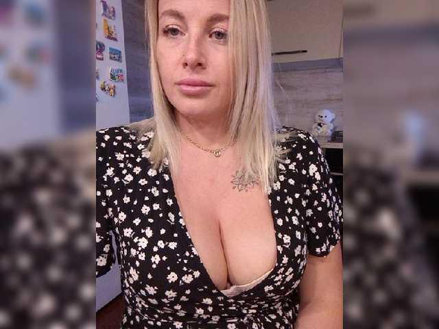 white-angel-1 live cam on BongaCams
