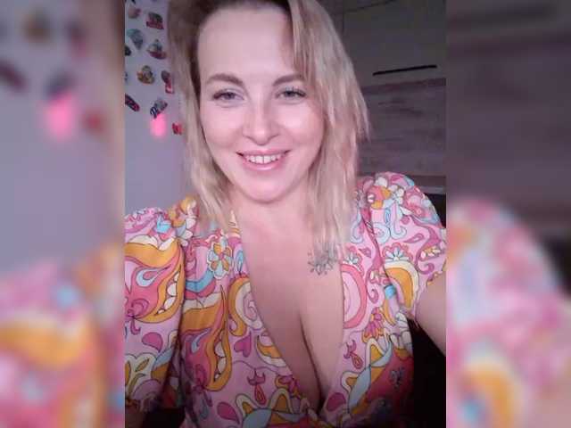 white-angel-1 live cam on BongaCams