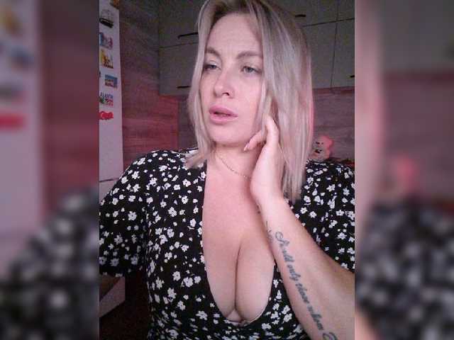 white-angel-1 live cam