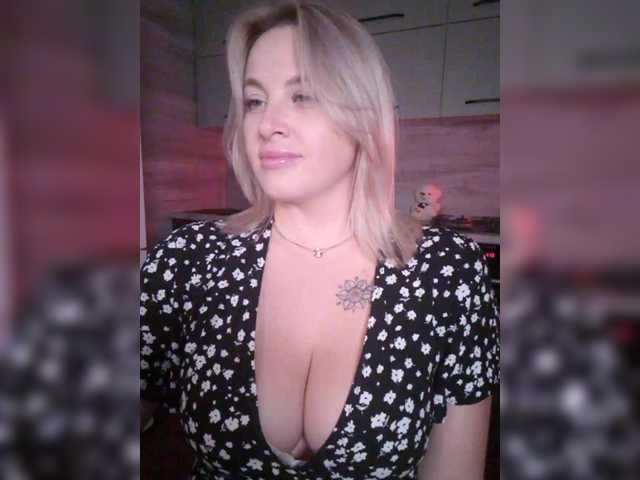 white-angel-1 live cam on BongaCams