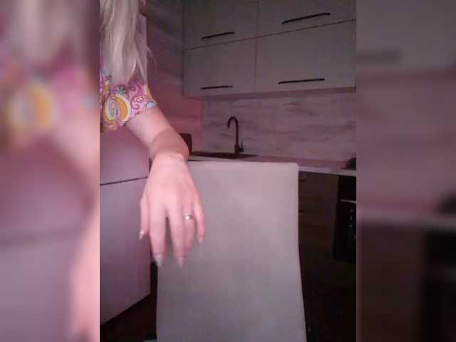 white-angel-1 live cam on BongaCams