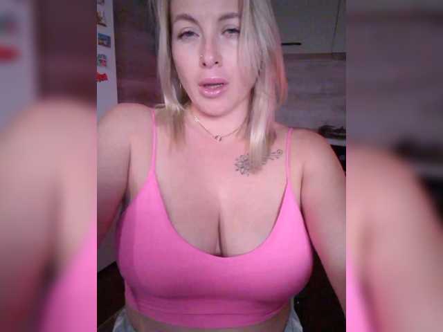 white-angel-1 live cam on BongaCams