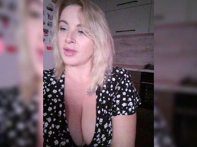 white-angel-1 live cam on BongaCams