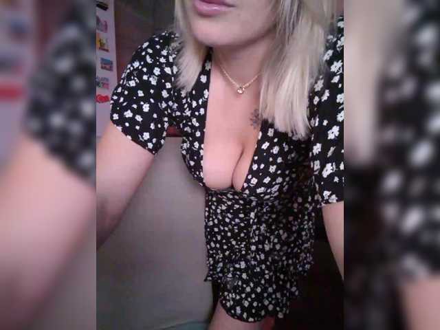 white-angel-1 live cam on BongaCams