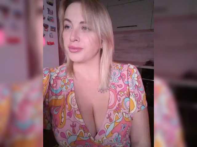 white-angel-1 live cam on BongaCams