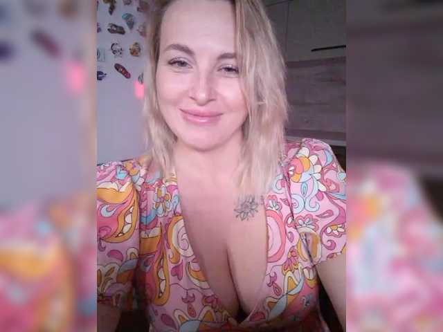 white-angel-1 live cam on BongaCams