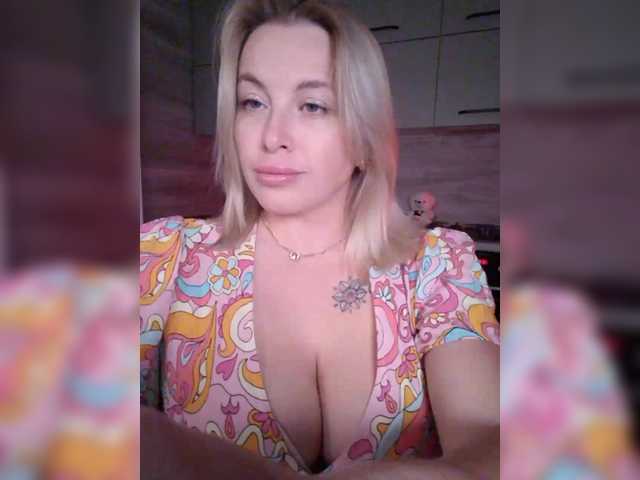 white-angel-1 live cam on BongaCams