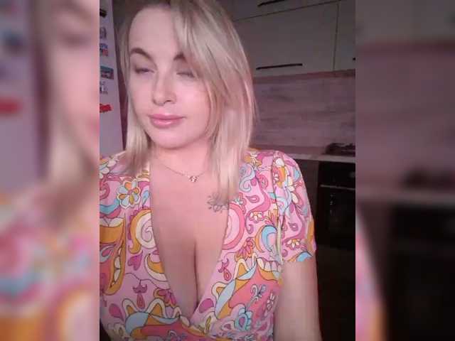 white-angel-1 live cam on BongaCams