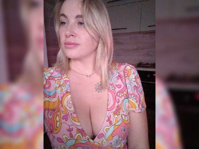 white-angel-1 live cam on BongaCams