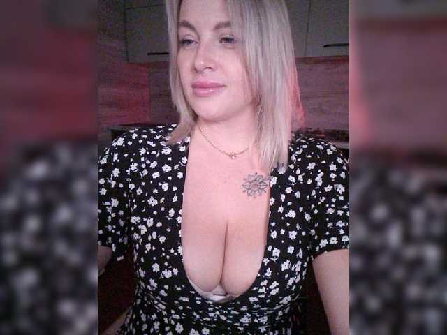 white-angel-1 live cam on BongaCams