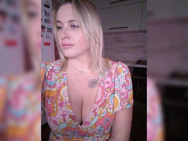white-angel-1 live cam on BongaCams