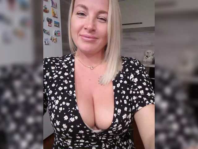 white-angel-1 live cam on BongaCams