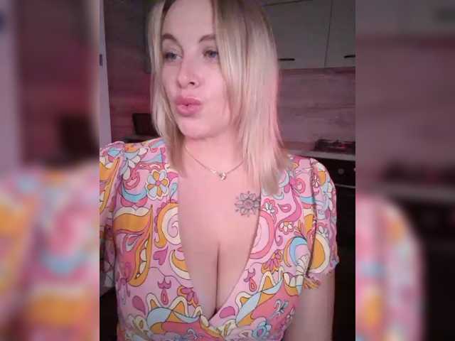 white-angel-1 live cam on BongaCams